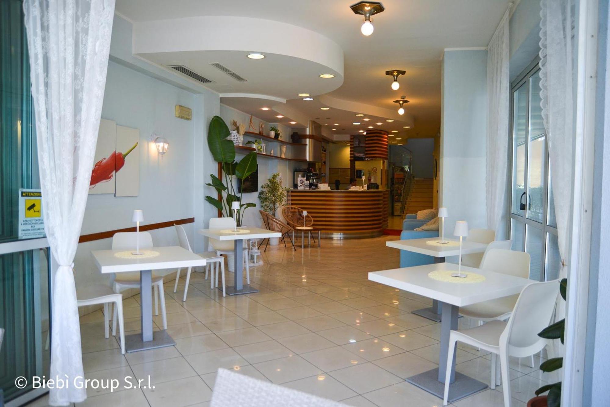 Hotel Giorg - Waterpark Included Rimini Dış mekan fotoğraf